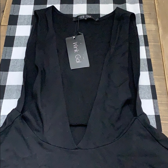 Black V neck dress - Picture 2 of 4